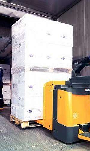 Locação de empilhadeira elétrica Locação de empilhadeira elétrica